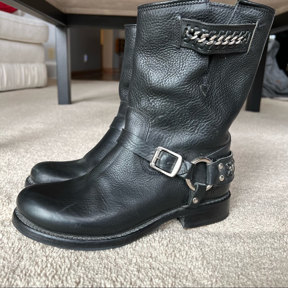 Frye Jenna Chain Harness short boot size 7.5 black